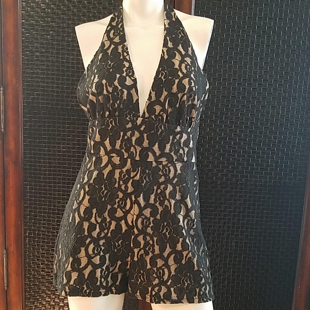 💥Accepting Offers 💥NWOT One piece shorts jumper